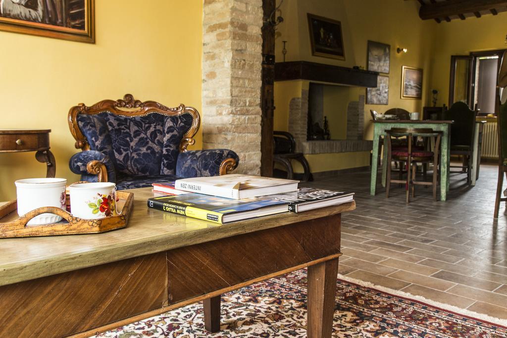 Agriturismo Corte Decia Saludecio 外观 照片
